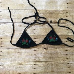 Black tee shirt material triangle top rose graphic